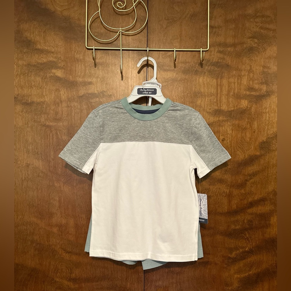 Tommy Bahama Colorblock Tee & Active Shorts Set Boys S 5/6 Gray & White 2 Pieces